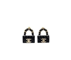 Buy Chanel Matelasse Bag Motif Earrings Black at Sasom – Authentic and Ready to Ship