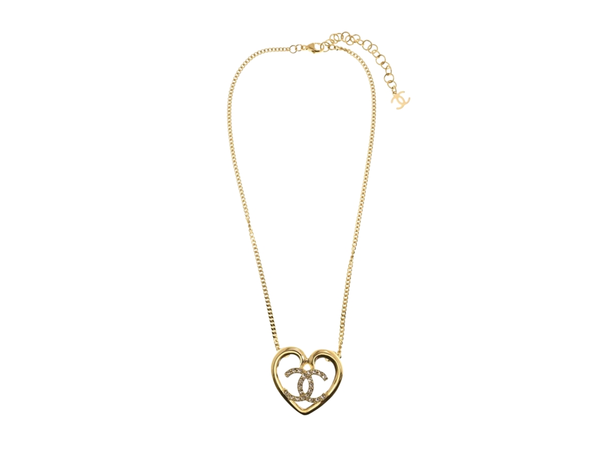 Chanel Necklace In Heart Shape Gold Metal Hardware