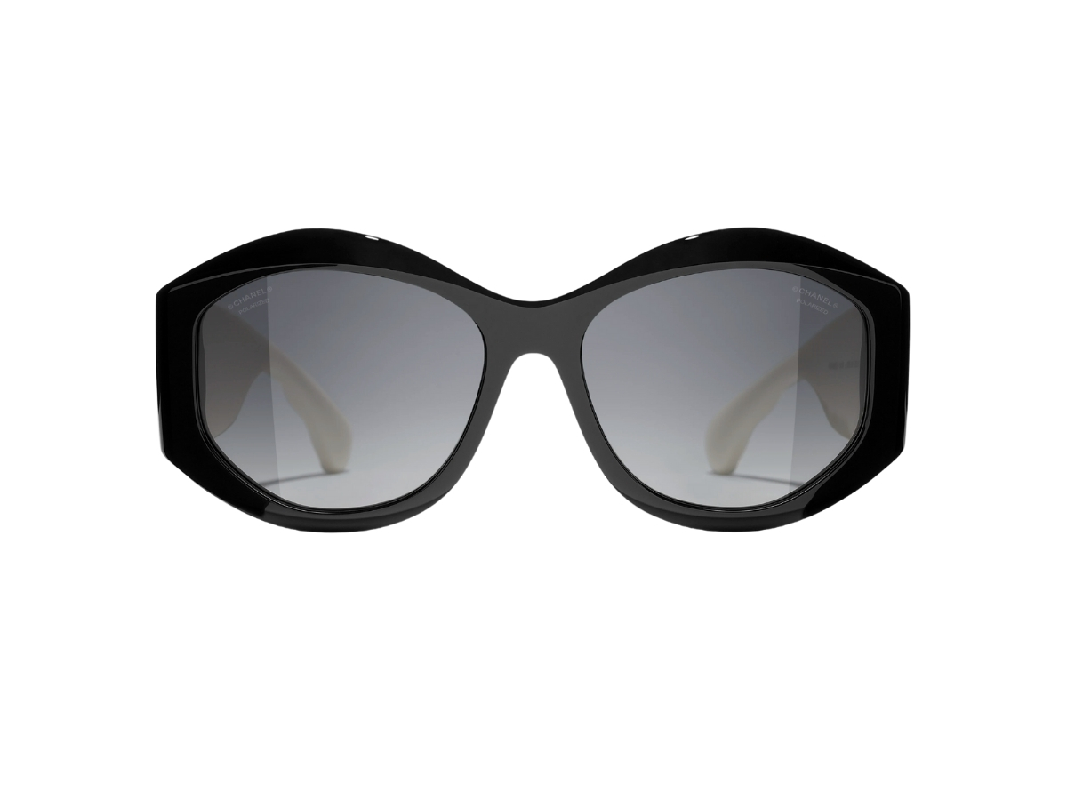 https://d2cva83hdk3bwc.cloudfront.net/chanel-oval-sunglasses-in-black-white-acetate-frame-with-mirror-lenses-2.jpg