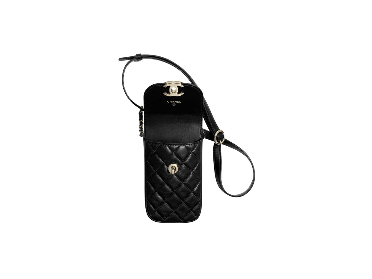 https://d2cva83hdk3bwc.cloudfront.net/chanel-phone-clutch-with-chain-in-lambskin-leather-with-gold-tone-metal-black-3.jpg