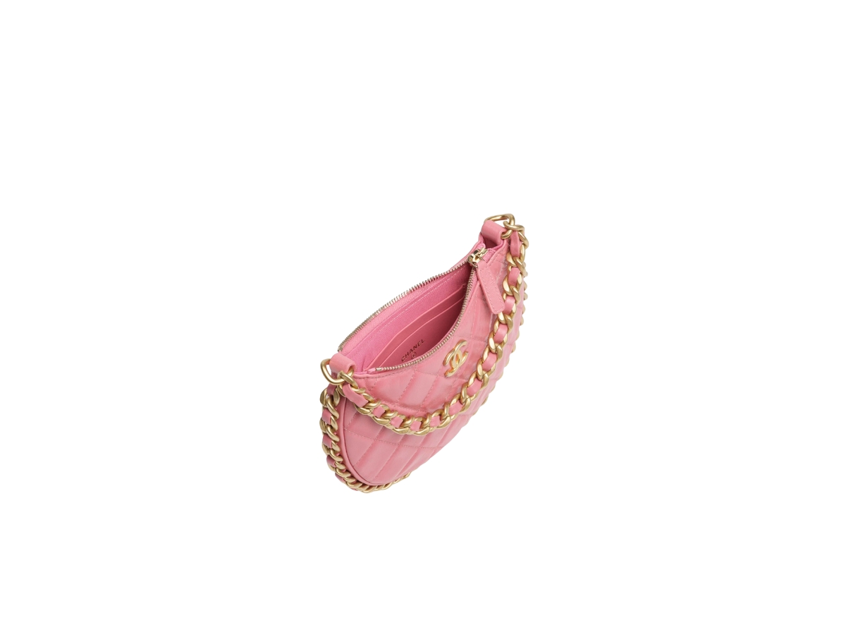 https://d2cva83hdk3bwc.cloudfront.net/chanel-pouch-in-shiny-crumpled-lambskin-with-gold-tone-metal-hardware-pink-3.jpg
