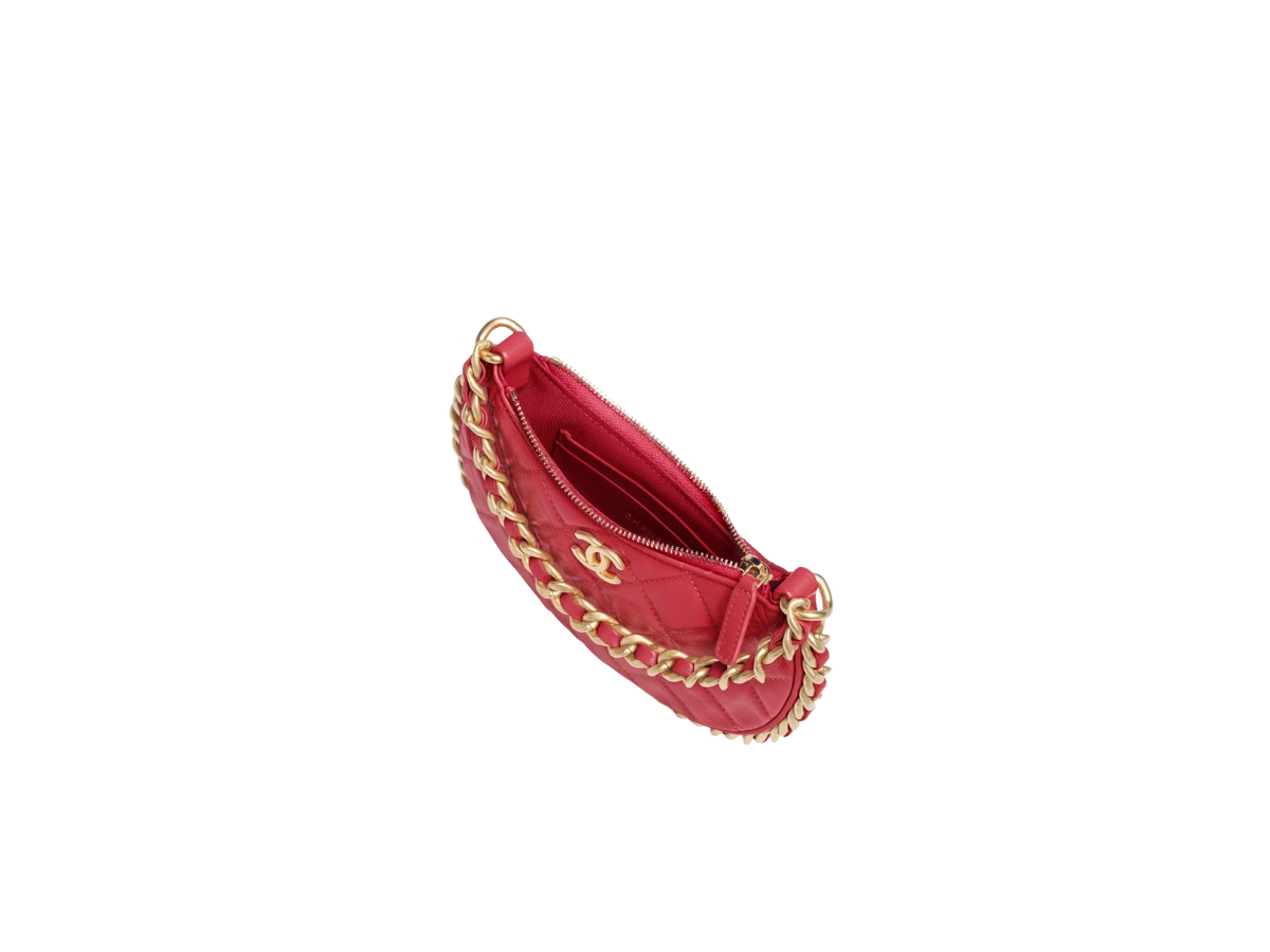 https://d2cva83hdk3bwc.cloudfront.net/chanel-pouch-in-shiny-crumpled-lambskin-with-gold-tone-metal-hardware-red-3.jpg