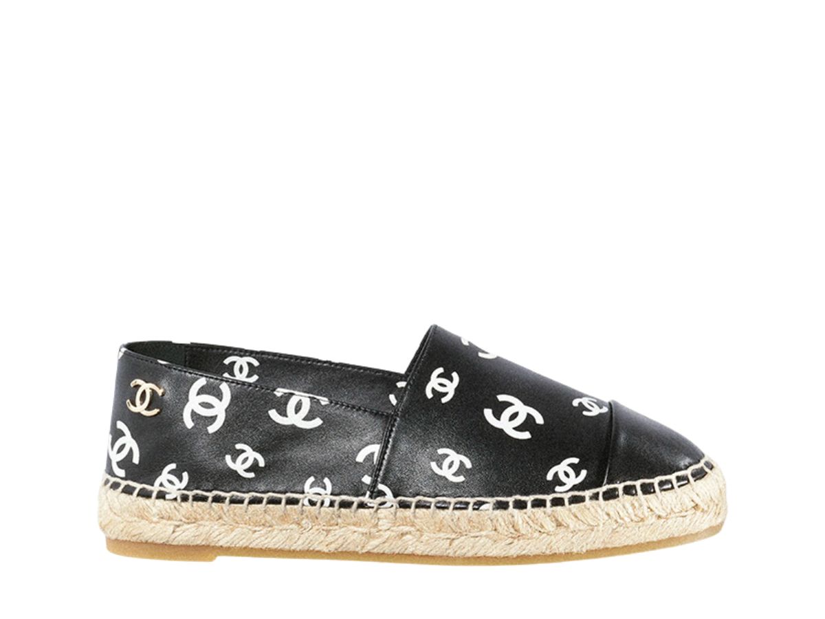 Chanel espadrilles slippers leather mule sandals black white  Chanel  espadrilles Shoe selfie Chanel shoes