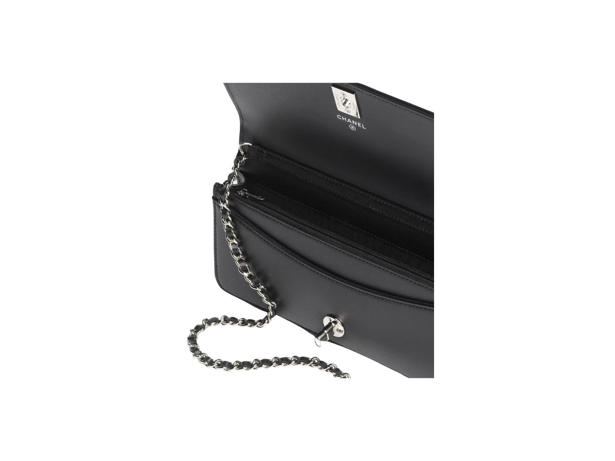 https://d2cva83hdk3bwc.cloudfront.net/chanel-small-evening-bag-in-sequins-with-silver-tone-metal-black-silver-3.jpg