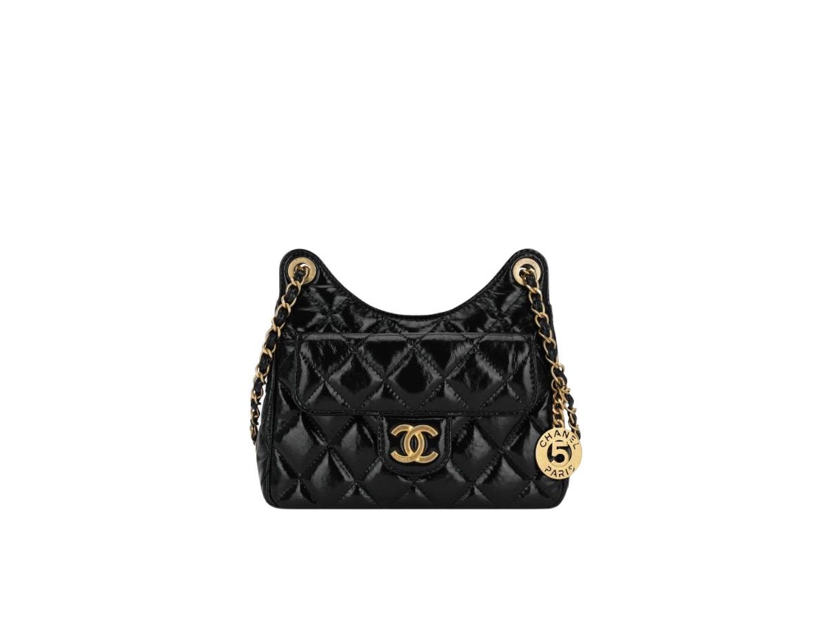 SASOM  กระเป๋า Chanel Small Hobo Bag In Shiny Crumpled Calfskin With  Gold-Tone Metal Black เช็คราคาล่าสุด
