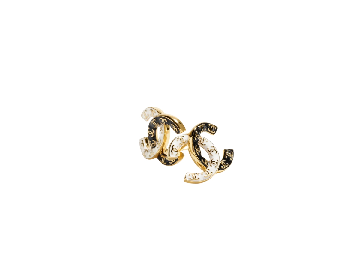 https://d2cva83hdk3bwc.cloudfront.net/chanel-stud-earrings-in-metal-gold-white-and-black-2.jpg
