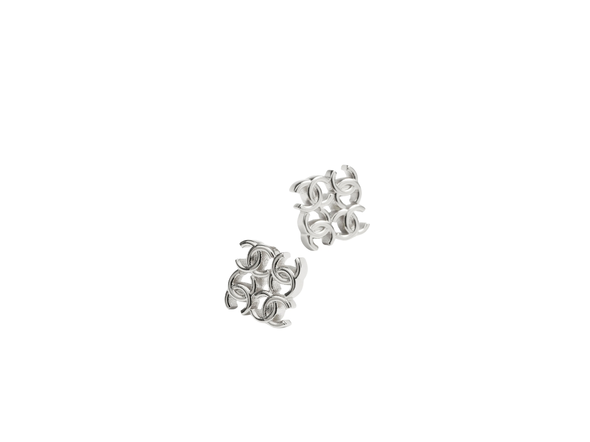 https://d2cva83hdk3bwc.cloudfront.net/chanel-stud-earrings-in-metal-silver-2.jpg
