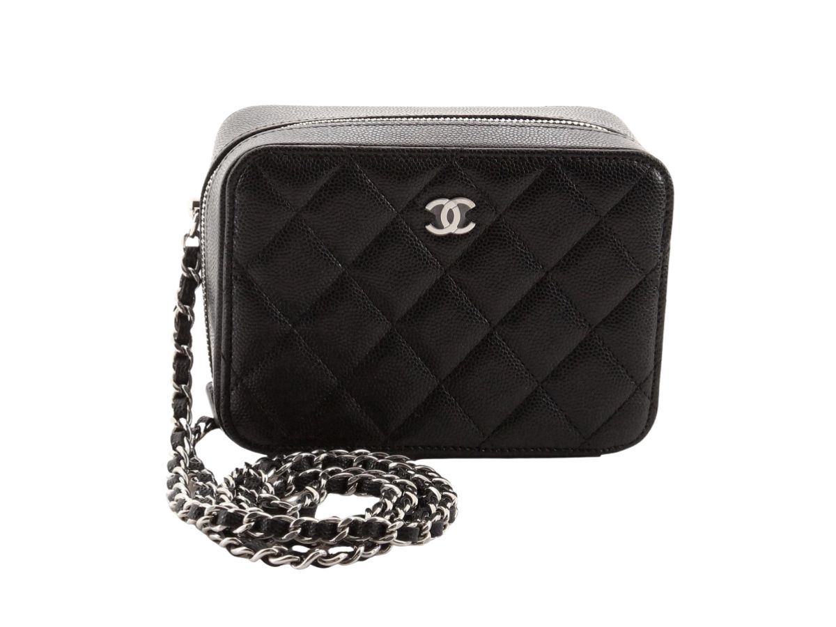 SASOM  Chanel Zip Around Vanity Case with Chain