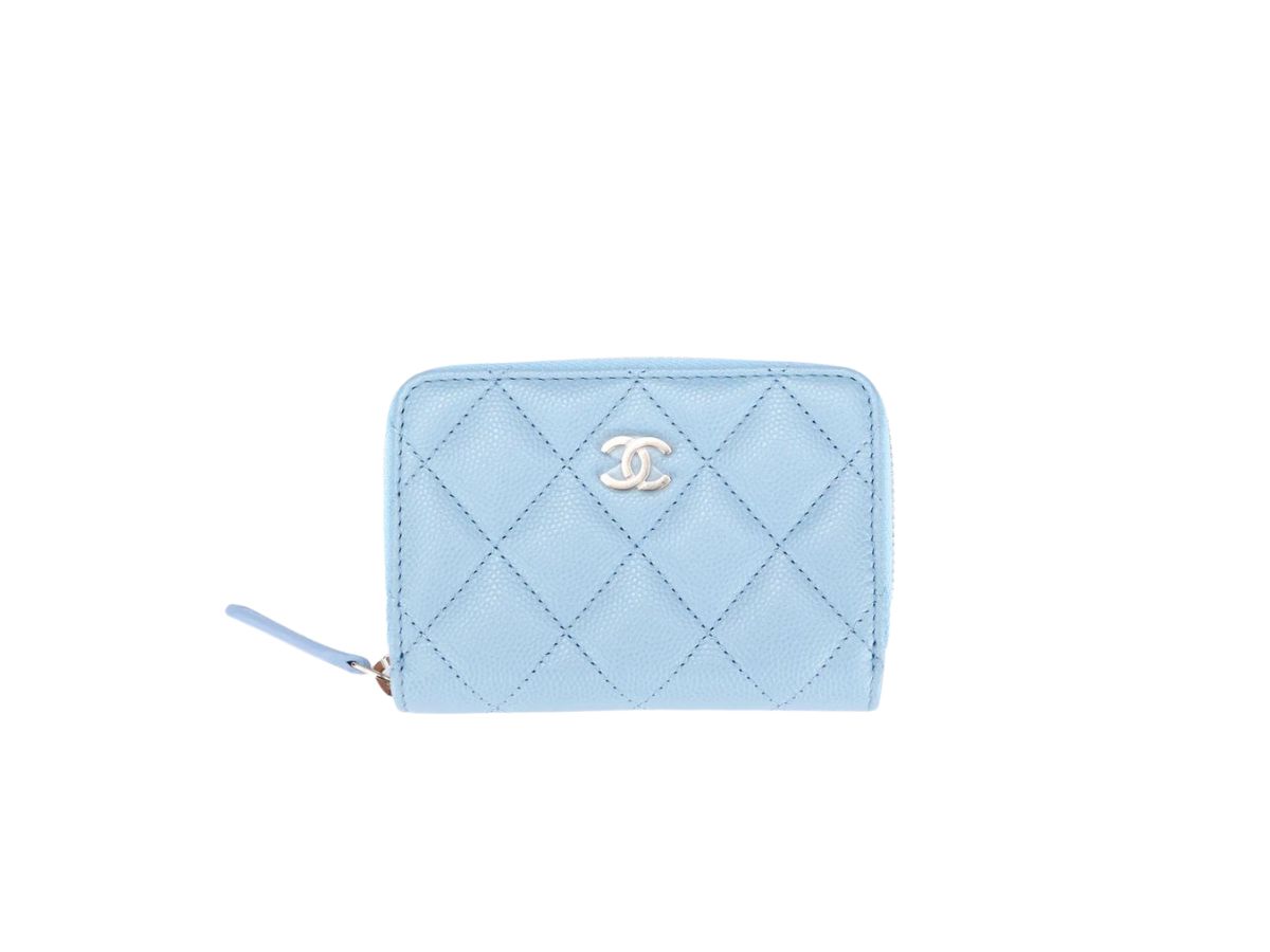 Chanel Classic Card Holder in Grained Calfskin & Gold-Tone Metal