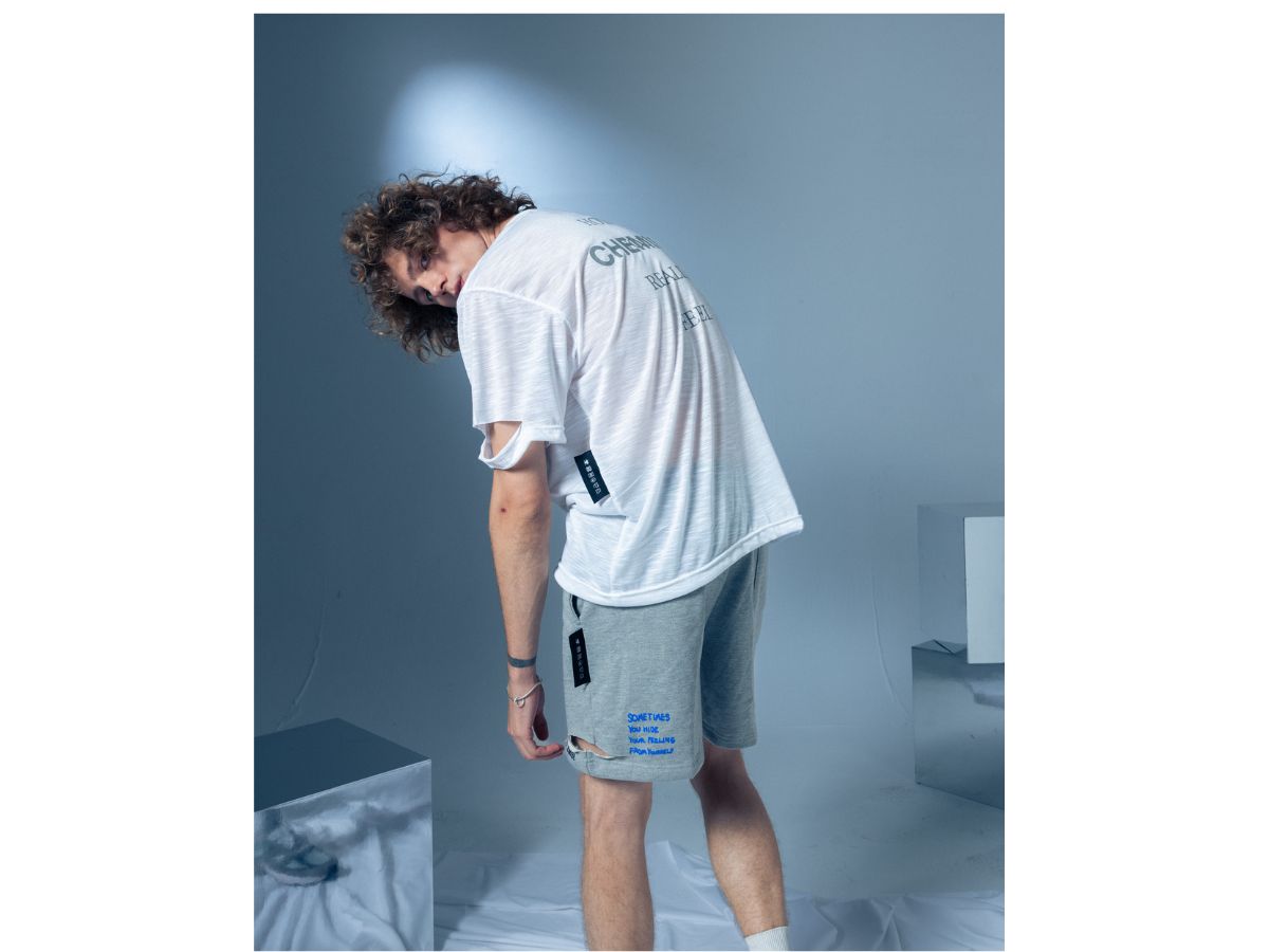 https://d2cva83hdk3bwc.cloudfront.net/chemise-blue-poem-grey-topdye-shorts-6.jpg