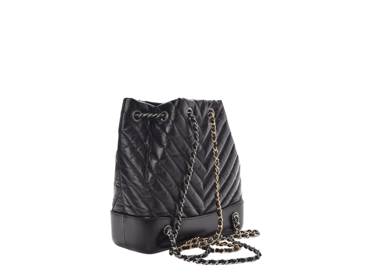 https://d2cva83hdk3bwc.cloudfront.net/chl-bpbcscgbb1-chanel-small-chevron-gabrielle-backpack-black-2.jpg