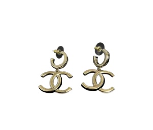Buy Chanel CC Earrings Gold at Sasom – Authentic and Ready to Ship