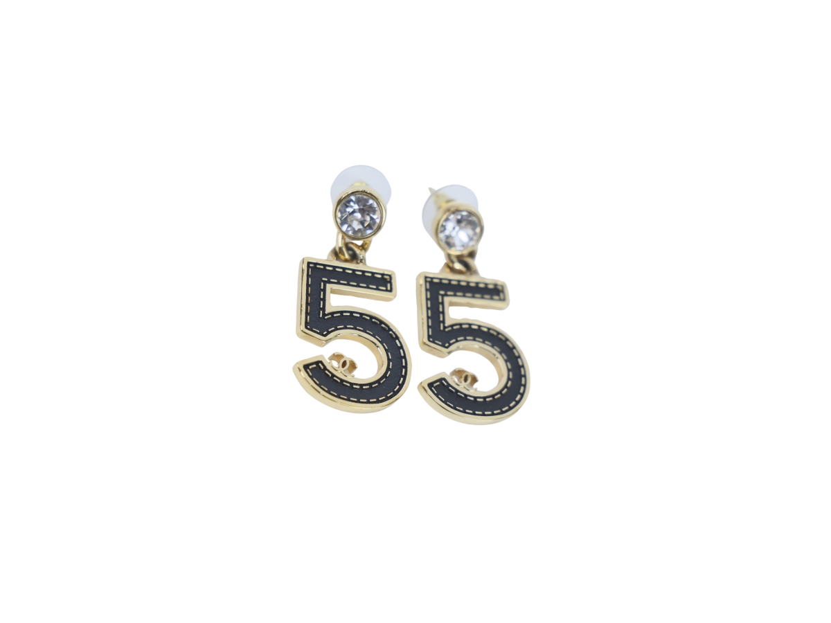 https://d2cva83hdk3bwc.cloudfront.net/chl-eracmeb-chanel-metal-earrings-black-1.jpg