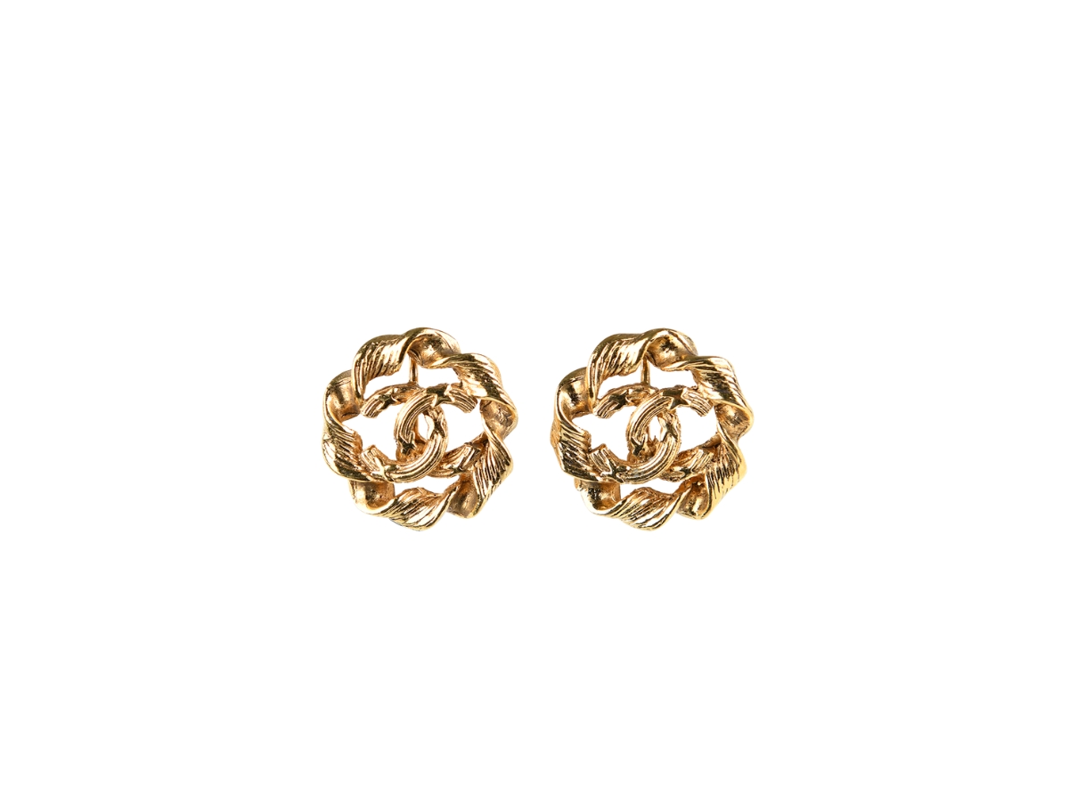 Buy Chanel Vintage Earrings CC Logo Gold at Sasom – Authentic and Ready to Ship