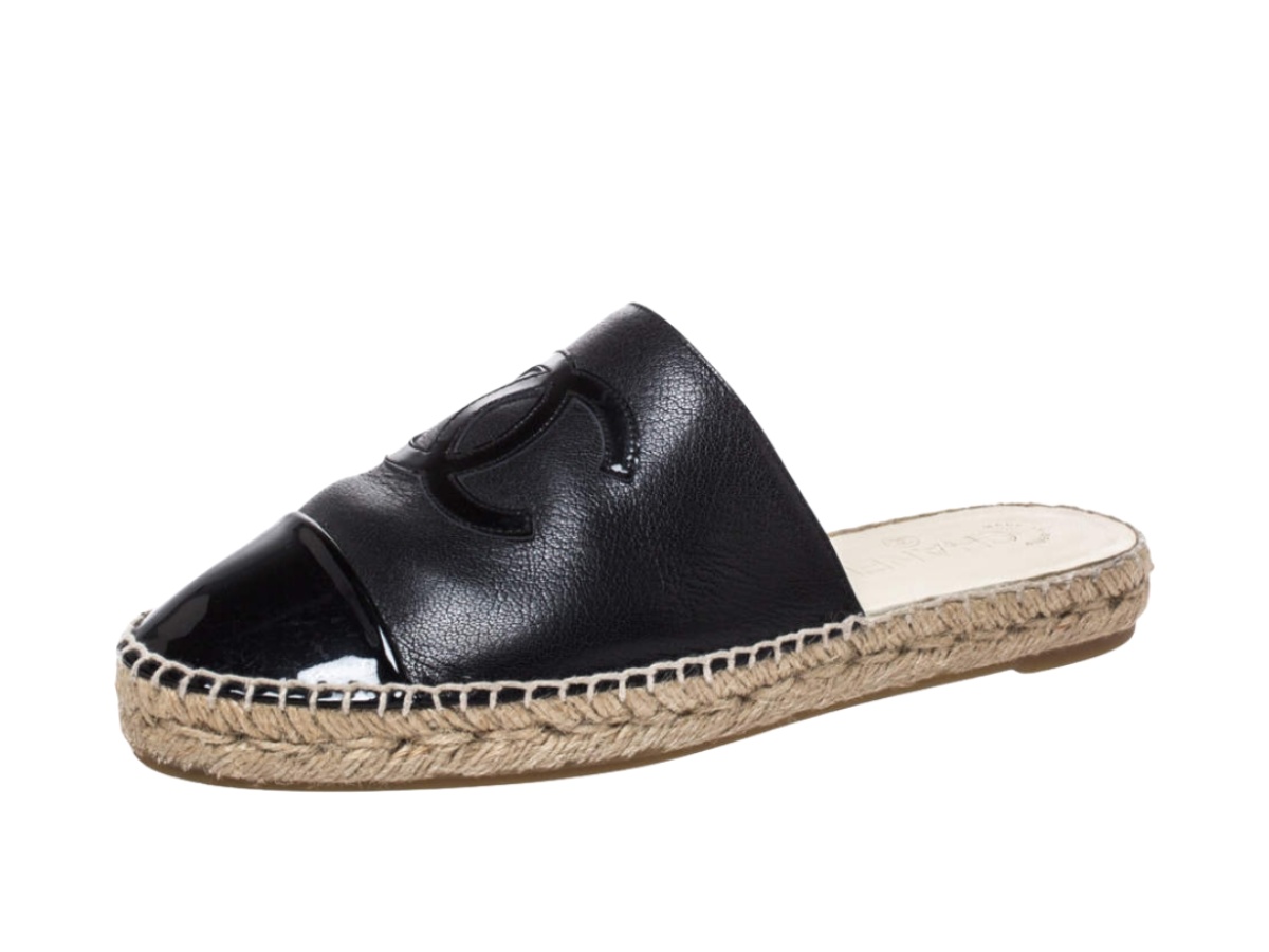 https://d2cva83hdk3bwc.cloudfront.net/chl-espscccteb-chanel-cc-cap-toe-espadrilles-black-3.jpg