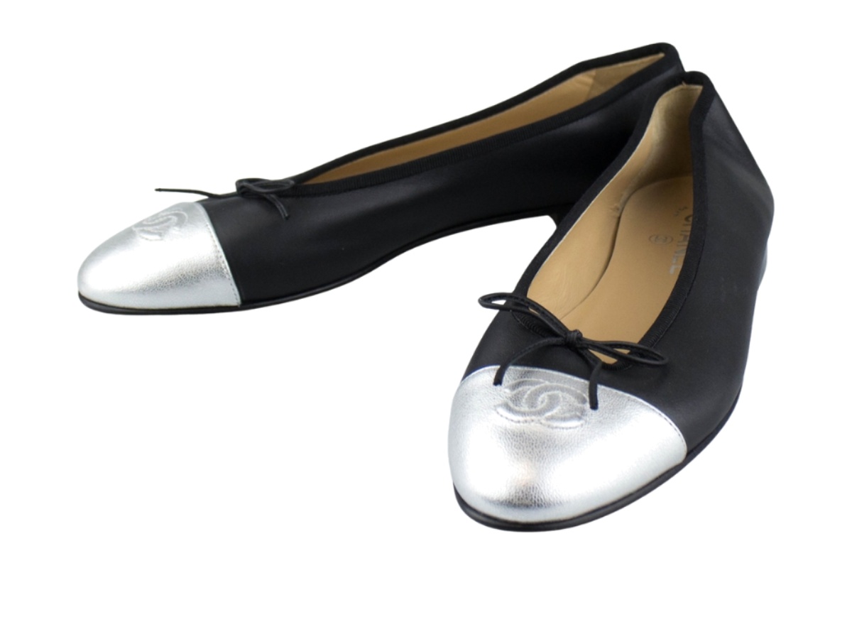 https://d2cva83hdk3bwc.cloudfront.net/chl-flsclbfbs-chanel-leather-ballerina-flats-black-silver-3.jpg