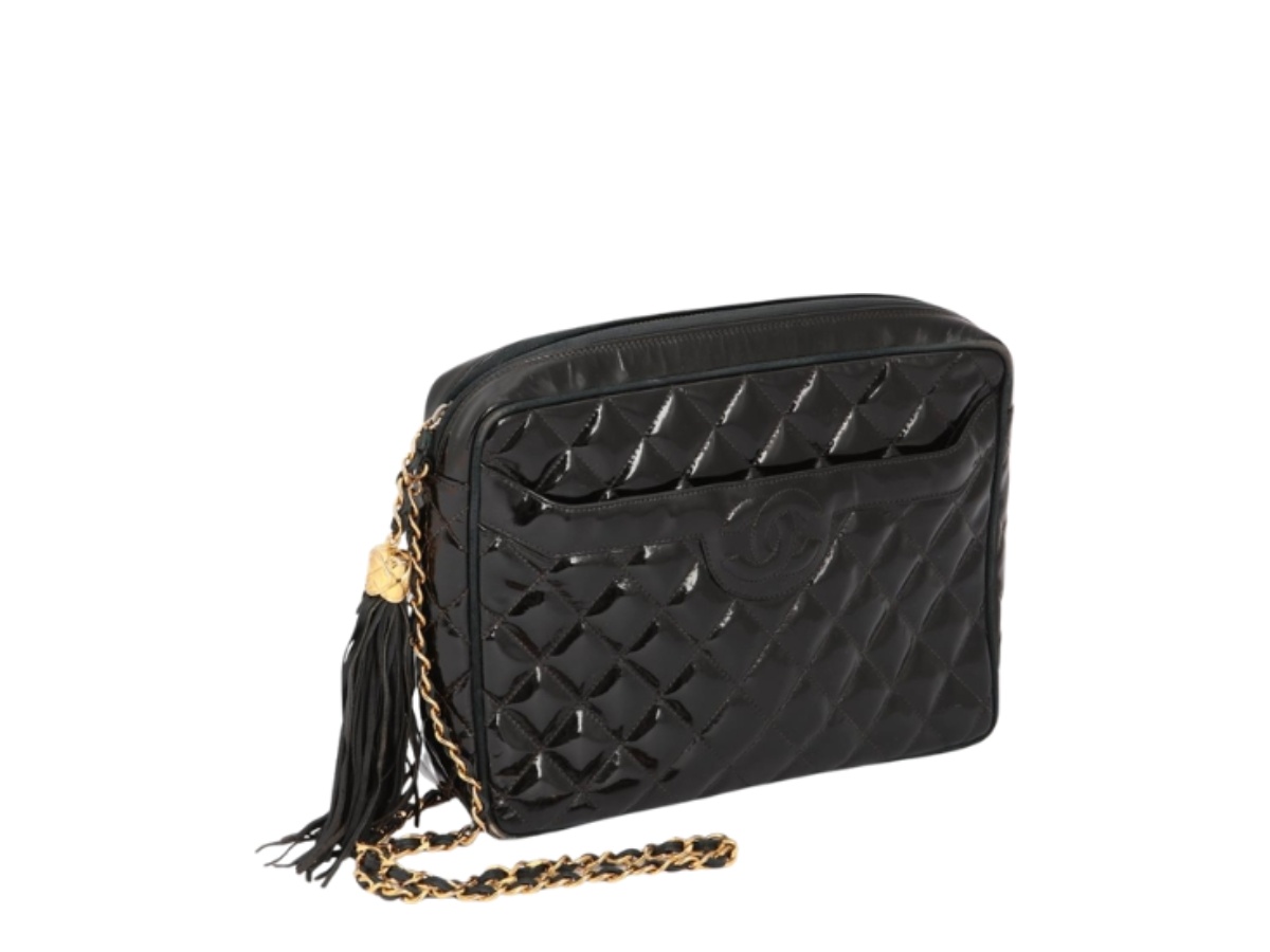 https://d2cva83hdk3bwc.cloudfront.net/chl-habbcqplchb-chanel-quilted-patent-leather-camera-handbag-black-2.jpg