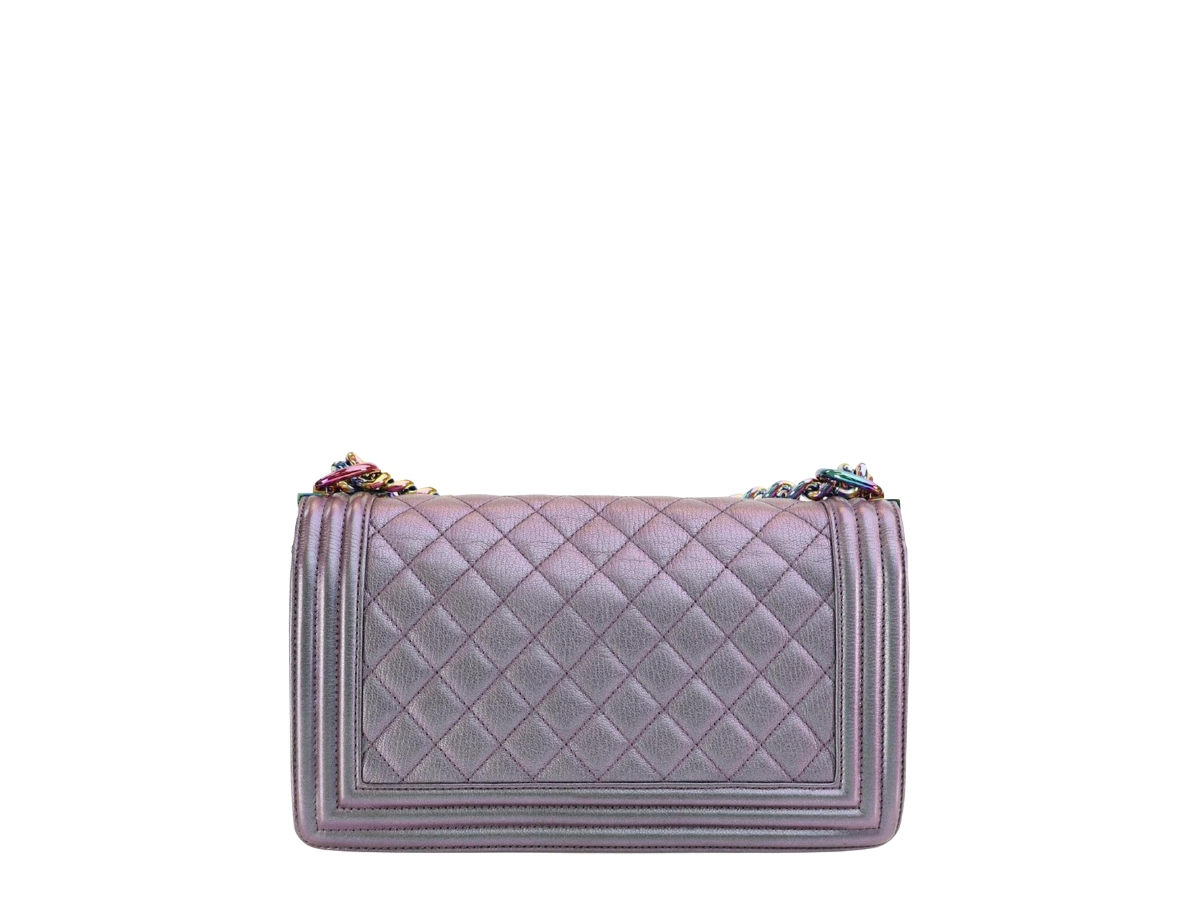 https://d2cva83hdk3bwc.cloudfront.net/chl-sbbcbfp-chanel-boy-flap-purple-2.jpg