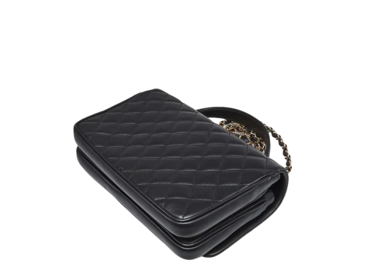 https://d2cva83hdk3bwc.cloudfront.net/chl-sbbcccsfbb-chanel-citizen-chic-small-flap-bag-black-3.jpg