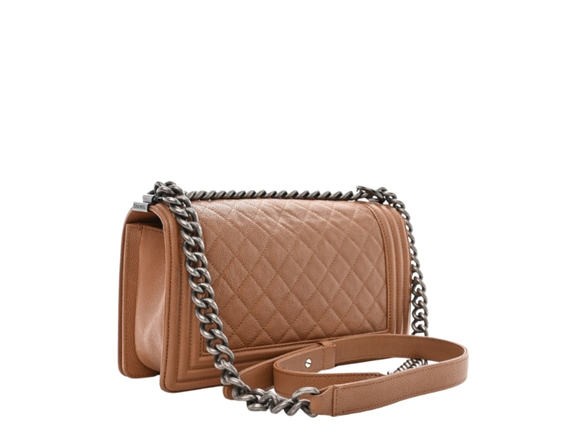 https://d2cva83hdk3bwc.cloudfront.net/chl-sbbcmbflb-chanel-medium-boy-flap-light-brown-2.jpg
