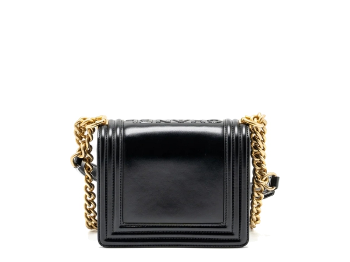 https://d2cva83hdk3bwc.cloudfront.net/chl-sbbcmsbbb-chanel-mini-square-boy-bag-black-2.jpg