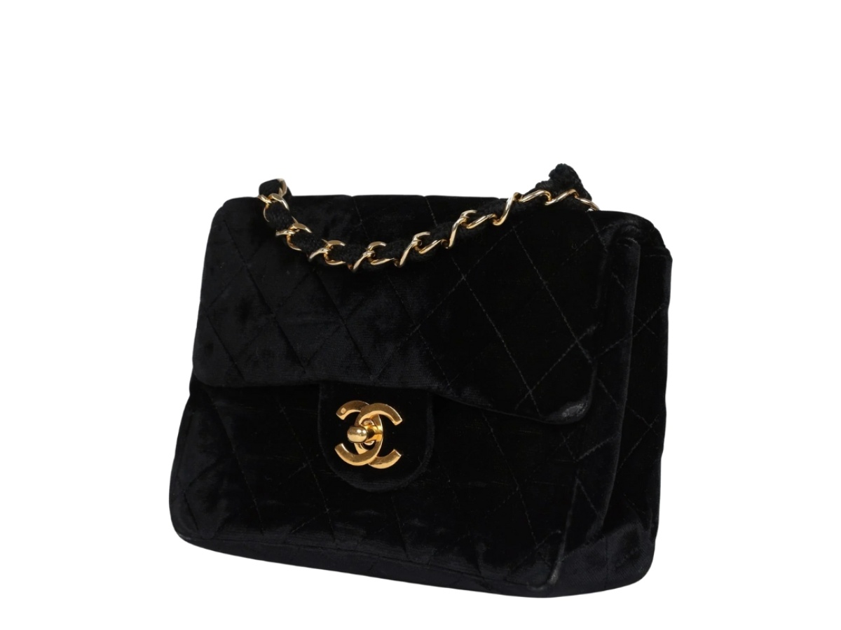 https://d2cva83hdk3bwc.cloudfront.net/chl-sbbcmsfbb-chanel-mini-square-flap-bag-black-3.jpg