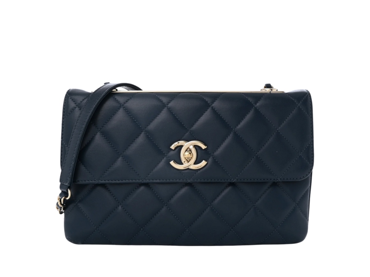 https://d2cva83hdk3bwc.cloudfront.net/chl-sbbcmtcfnb-chanel-medium-trendy-cc-flap-navy-blue-1.jpg