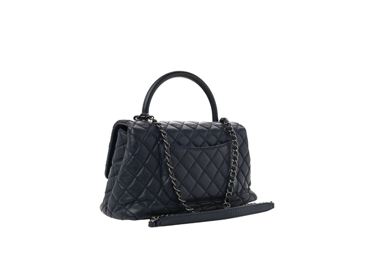 https://d2cva83hdk3bwc.cloudfront.net/chl-sbbcschfbigcwsthbgl4x-chanel-medium-flap-bag-2.jpg