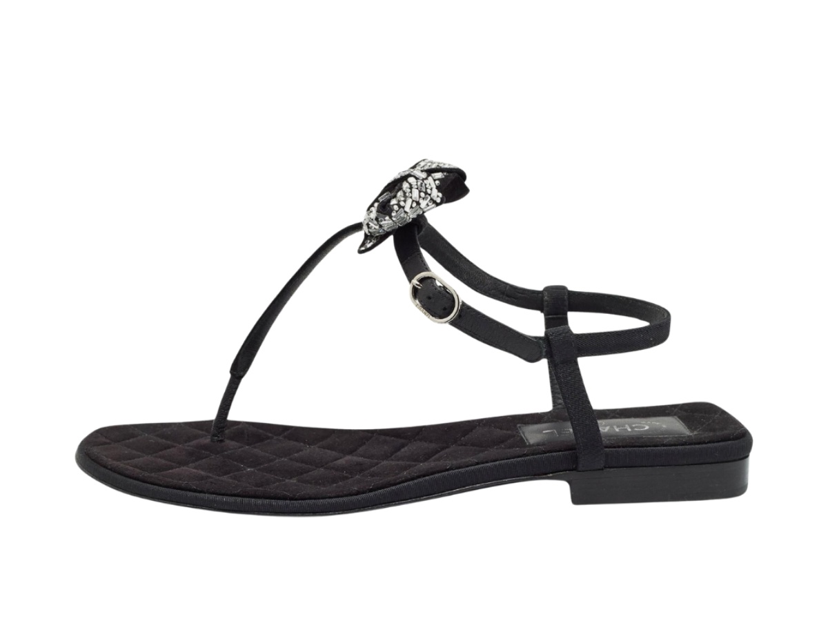 https://d2cva83hdk3bwc.cloudfront.net/chl-sdscgvcbtsb-chanel-grosgrain-velvet-crystal-bow-thong-sandals-black-2.jpg