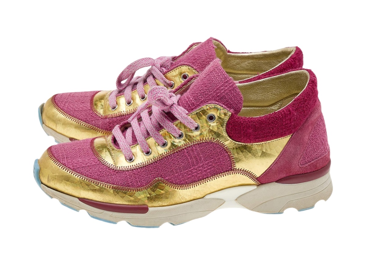 https://d2cva83hdk3bwc.cloudfront.net/chl-snsctfaplcluspg-chanel-tweed-fabric-and-patent-leather-cc-lace-up-sneaker-pink-gold-3.jpg