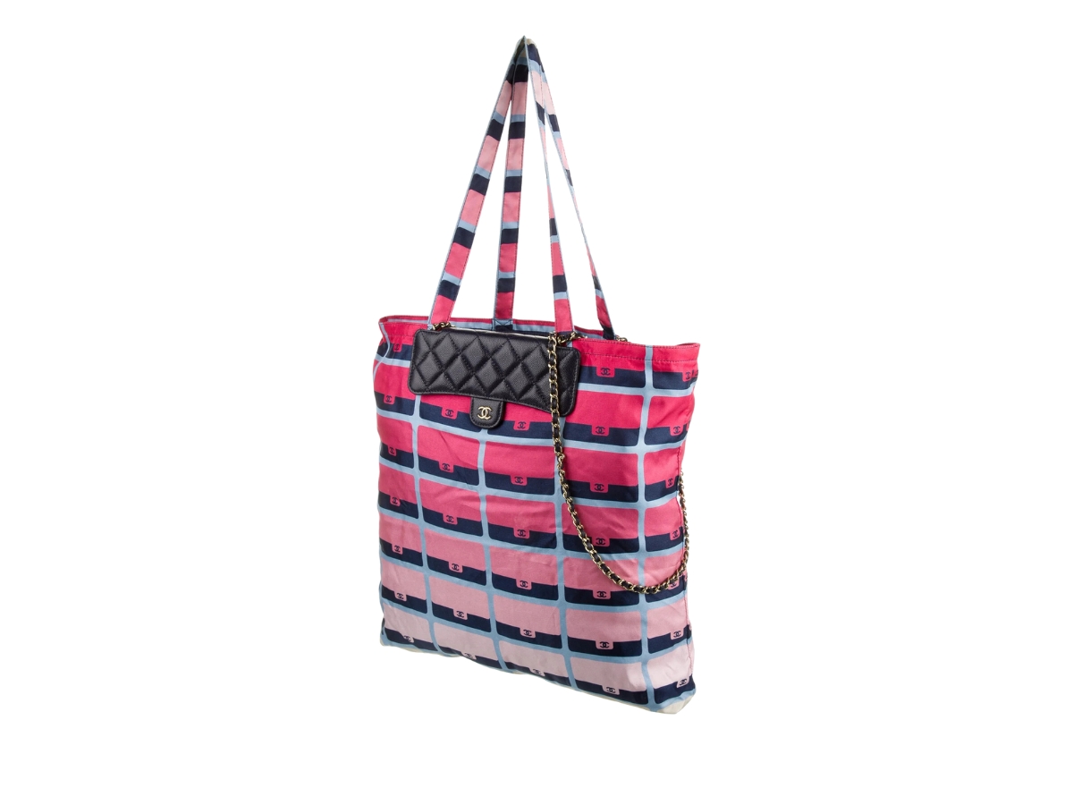 https://d2cva83hdk3bwc.cloudfront.net/chl-tbbcrtftp-chanel-ready-to-fold-tote-pink-2.jpg