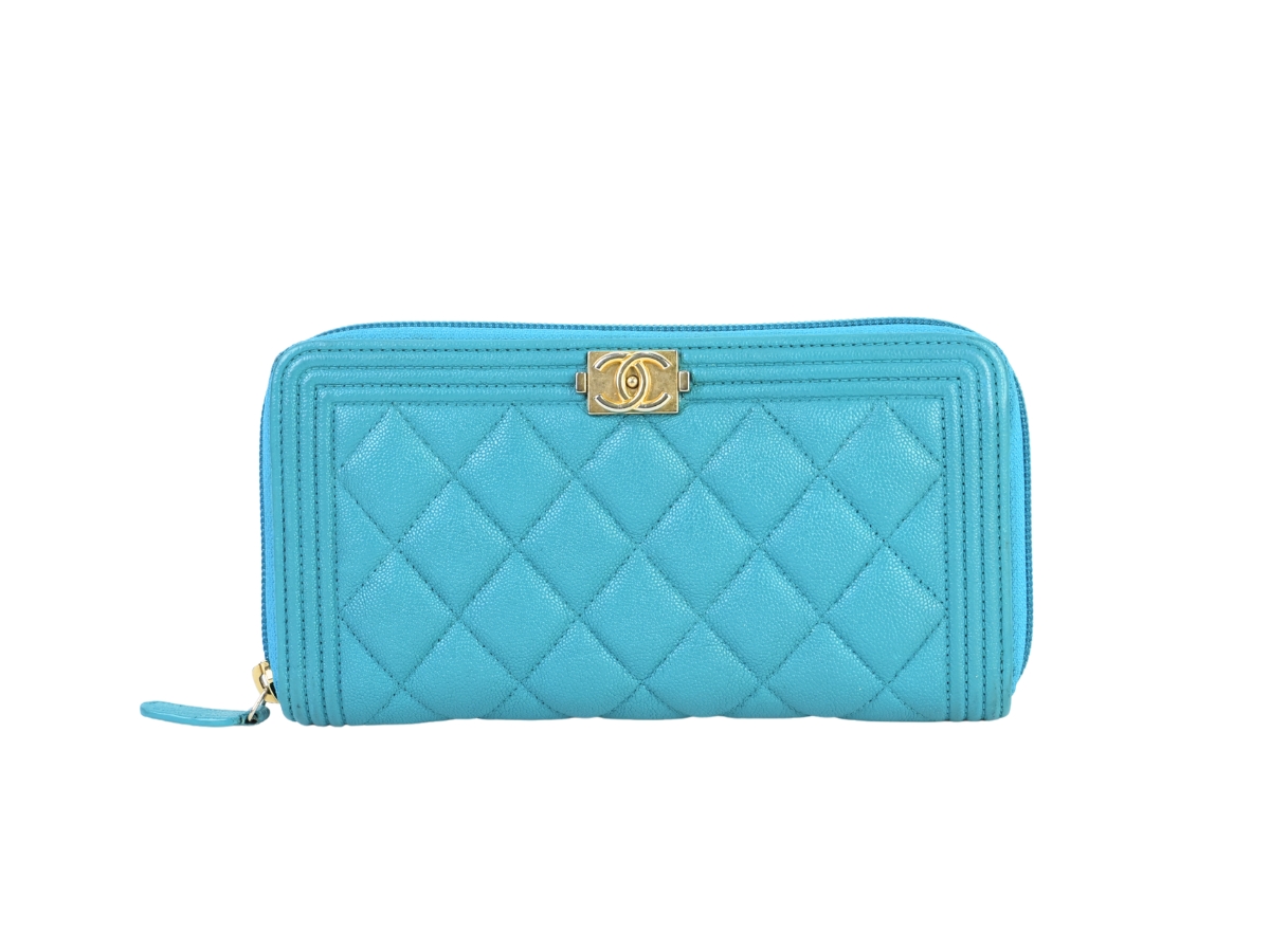 https://d2cva83hdk3bwc.cloudfront.net/chl-wlbcbzawb-chanel-boy-zip-around-wallet-blue-1.jpg