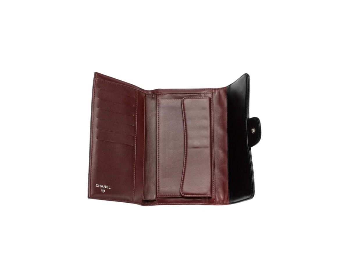https://d2cva83hdk3bwc.cloudfront.net/chl-wlbclfwb-chanel-large-flap-wallet-black-4.jpg