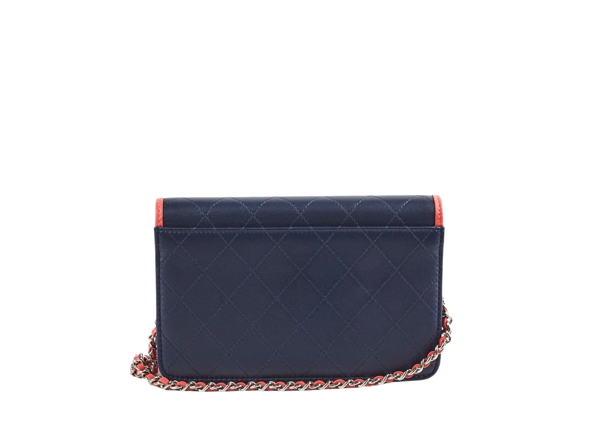 https://d2cva83hdk3bwc.cloudfront.net/chl-wlbcnwocwbbp-chanel-navy-wallet-on-chain-woc-bag-blue-pink-2.jpg