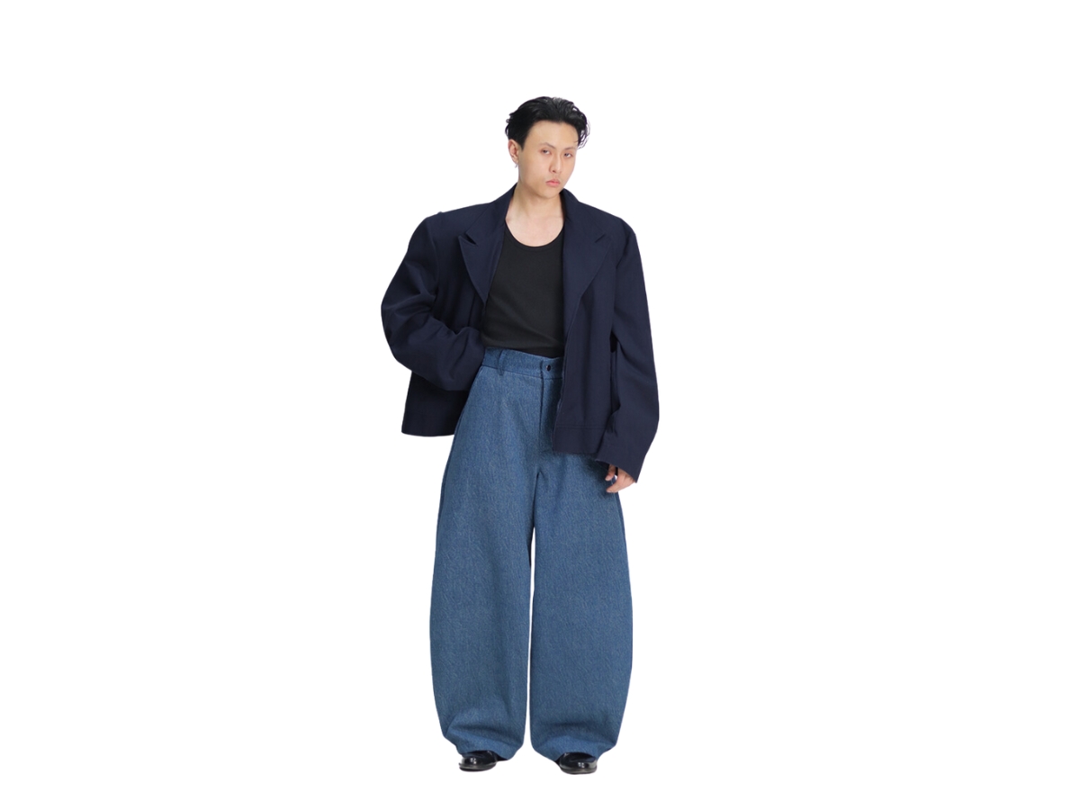 https://d2cva83hdk3bwc.cloudfront.net/chonna-washed-baggy-jeans-navy-4.jpg