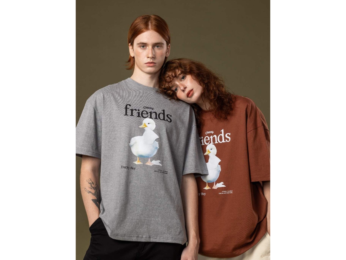 https://d2cva83hdk3bwc.cloudfront.net/classy-oversized-t-shirt-duck-boy-gray-3.jpg