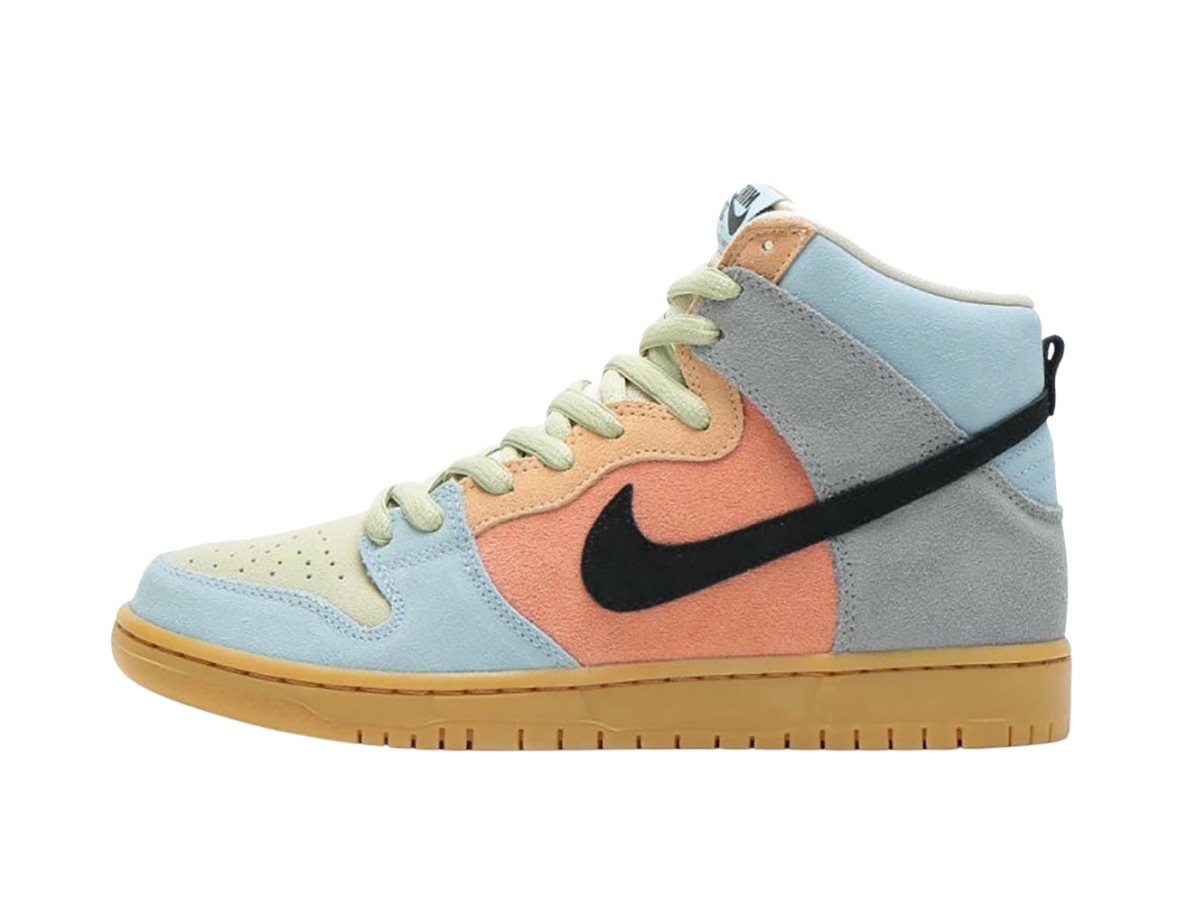 https://d2cva83hdk3bwc.cloudfront.net/cn8345-001-nike-sb-dunk-high-spectrum-2.jpg