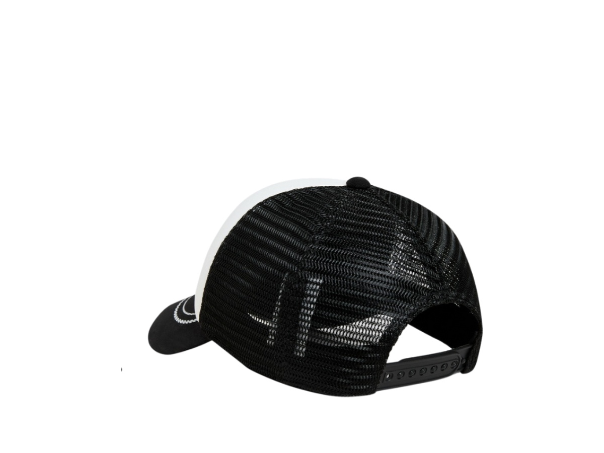 https://d2cva83hdk3bwc.cloudfront.net/cnv-hatacxytcb-carnival-x-yugioh-trucker-cap-black-2.jpg