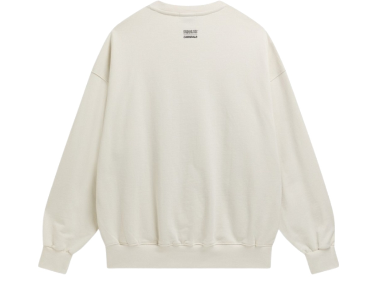 https://d2cva83hdk3bwc.cloudfront.net/cnv-hdacxpscsc-carnival-x-peanuts-snoopy-crewneck-sweatshirt-cream-2.jpg