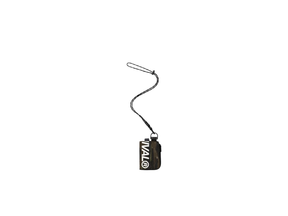 https://d2cva83hdk3bwc.cloudfront.net/cnv-wlbccwbc-carnival-camo-wallet-bag-camo-2.jpg