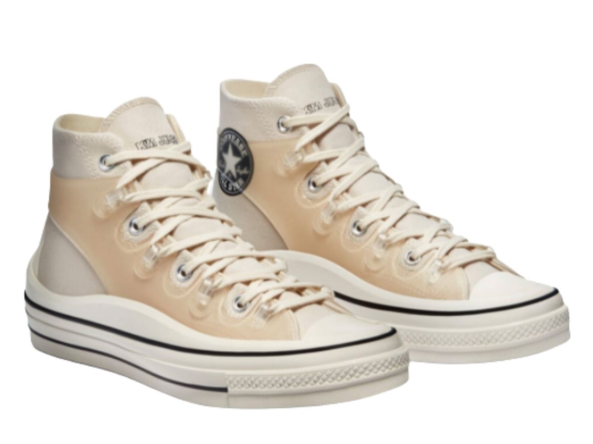 https://d2cva83hdk3bwc.cloudfront.net/converse-chuck-70-utility-wave-high-kim-jones--natural-ivory-2.jpg
