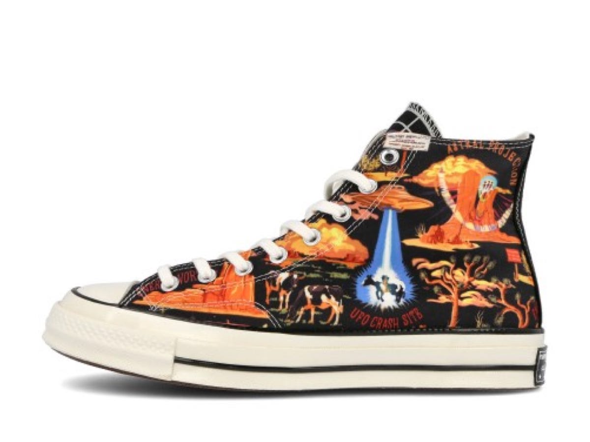 https://d2cva83hdk3bwc.cloudfront.net/converse-chuck-taylor-70-hi-twisted-resort-3.jpg