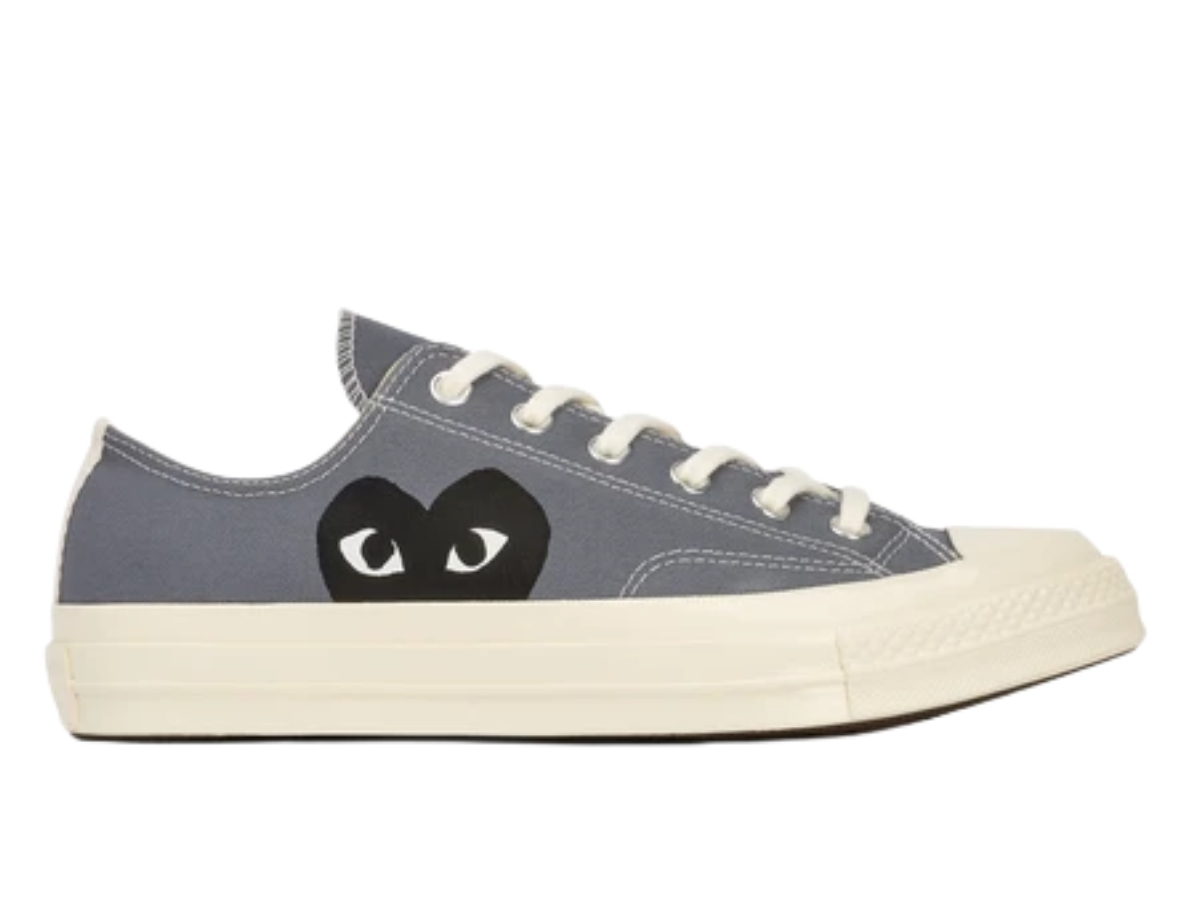 https://d2cva83hdk3bwc.cloudfront.net/converse-chuck-taylor-all-star--70-low-x-play-comme-des-gar-ons-black-heart--grey--1.jpg