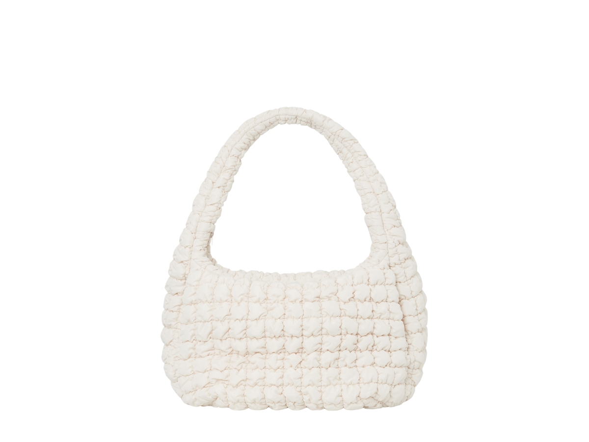 SASOM กระเป๋า COS Oversized Quilted Crossbody Bag Light Beige เช็ค
