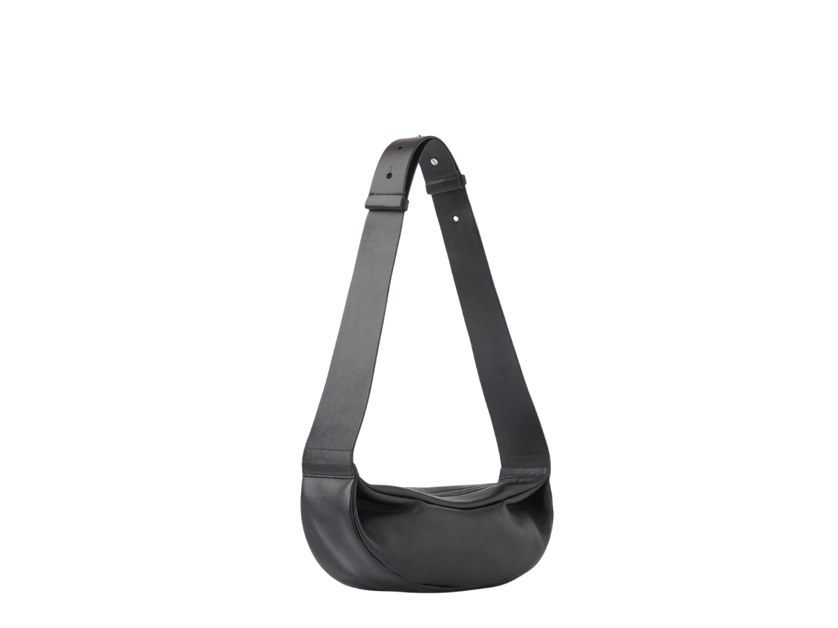 https://d2cva83hdk3bwc.cloudfront.net/cos-swing-crossbody-in-smooth-grain-leather-black-3.jpg