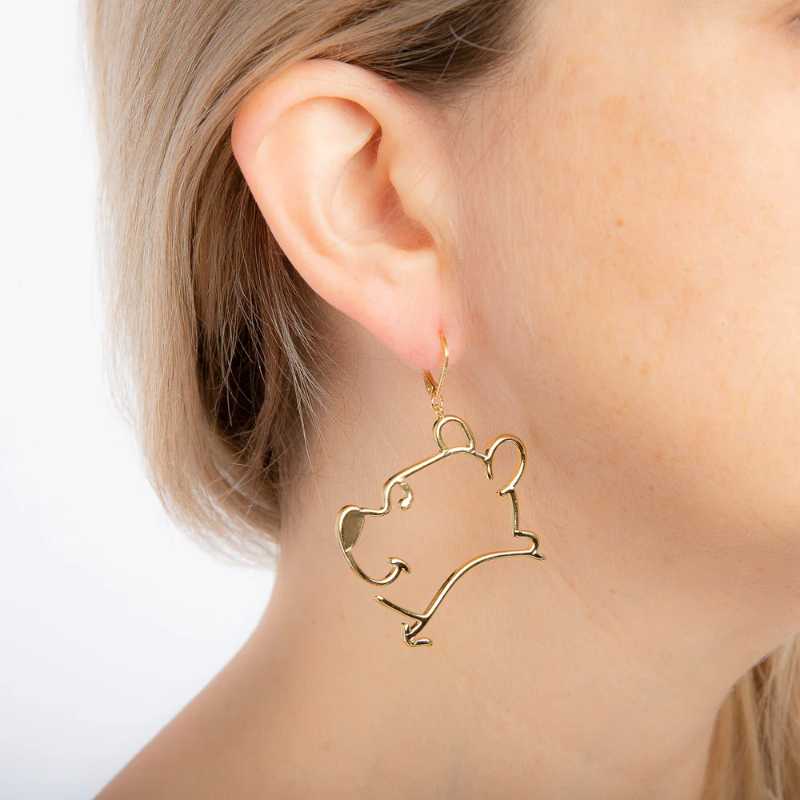 https://d2cva83hdk3bwc.cloudfront.net/couture-kingdom_couture-kingdom-disney-winnie-the-pooh-outline-drop-earrings-2.jpg