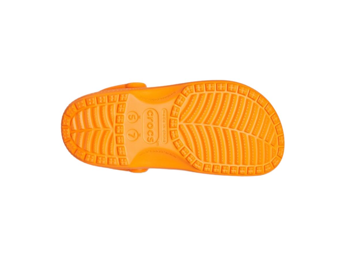 https://d2cva83hdk3bwc.cloudfront.net/crocs-classic-clog-orange-zing-5.jpg