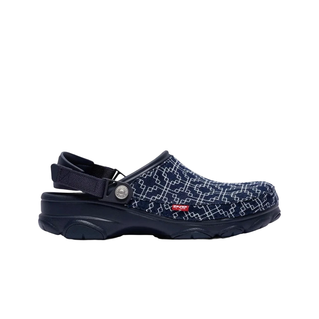 https://d2cva83hdk3bwc.cloudfront.net/crocs-x-levi's-all-terrain-clog-navy-2.jpg