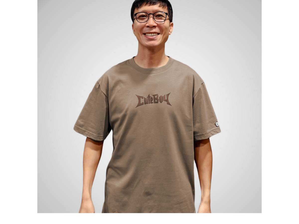 https://d2cva83hdk3bwc.cloudfront.net/cuteboy-og-24-t-shirt-brown-3.jpg