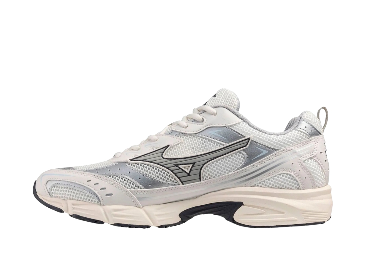https://d2cva83hdk3bwc.cloudfront.net/d1ga2451-03-mizuno-mxr-maximizer-off-white-silver-2.jpg
